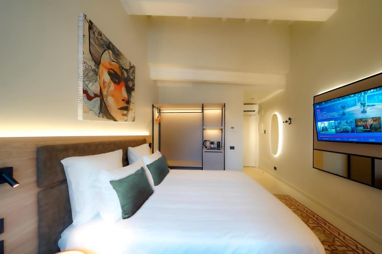 Bergamo Inn 21 Extérieur photo Deluxe Room
