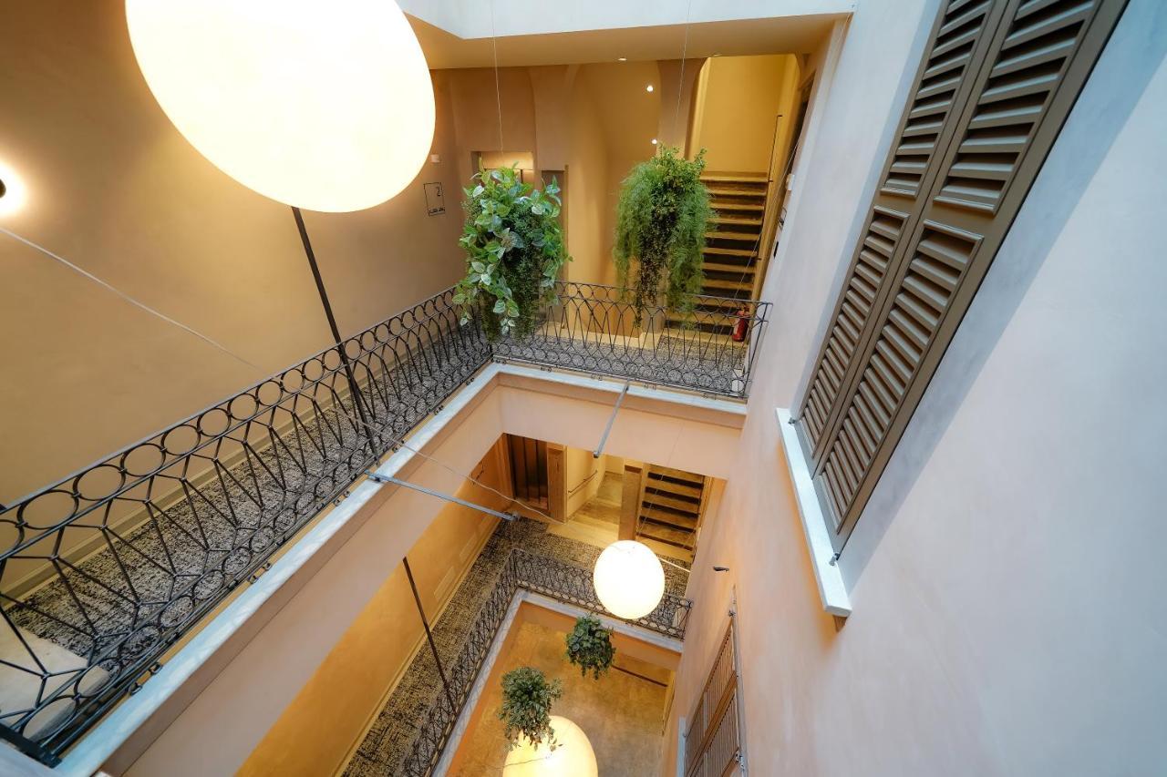 Bergamo Inn 21 Extérieur photo Interior of the hotel